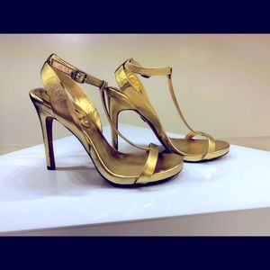 BCBGMAXAZRIA GOLD HIGH SHOES